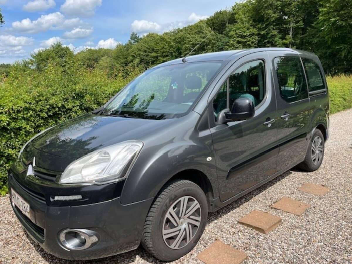 CITROËN 
                BERLINGO 1